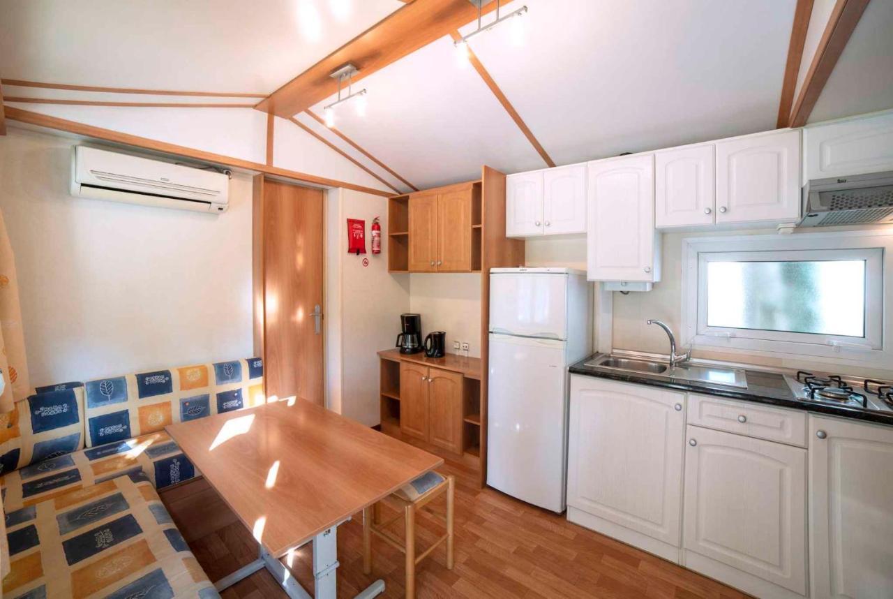 Mobilehomes In Pieve Vecchia - Norditalienische Seen 22044 Manerba del Garda Exterior foto