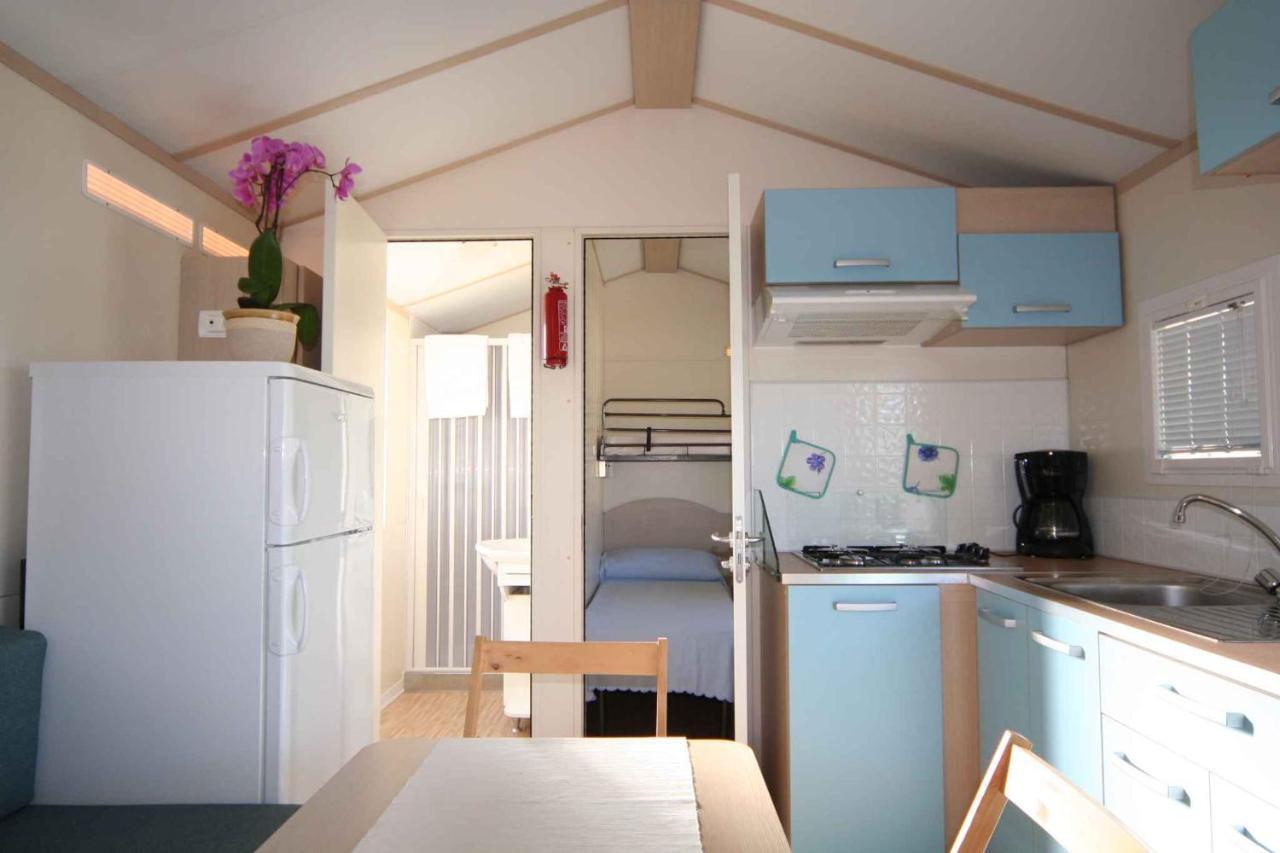 Mobilehomes In Pieve Vecchia - Norditalienische Seen 22044 Manerba del Garda Exterior foto