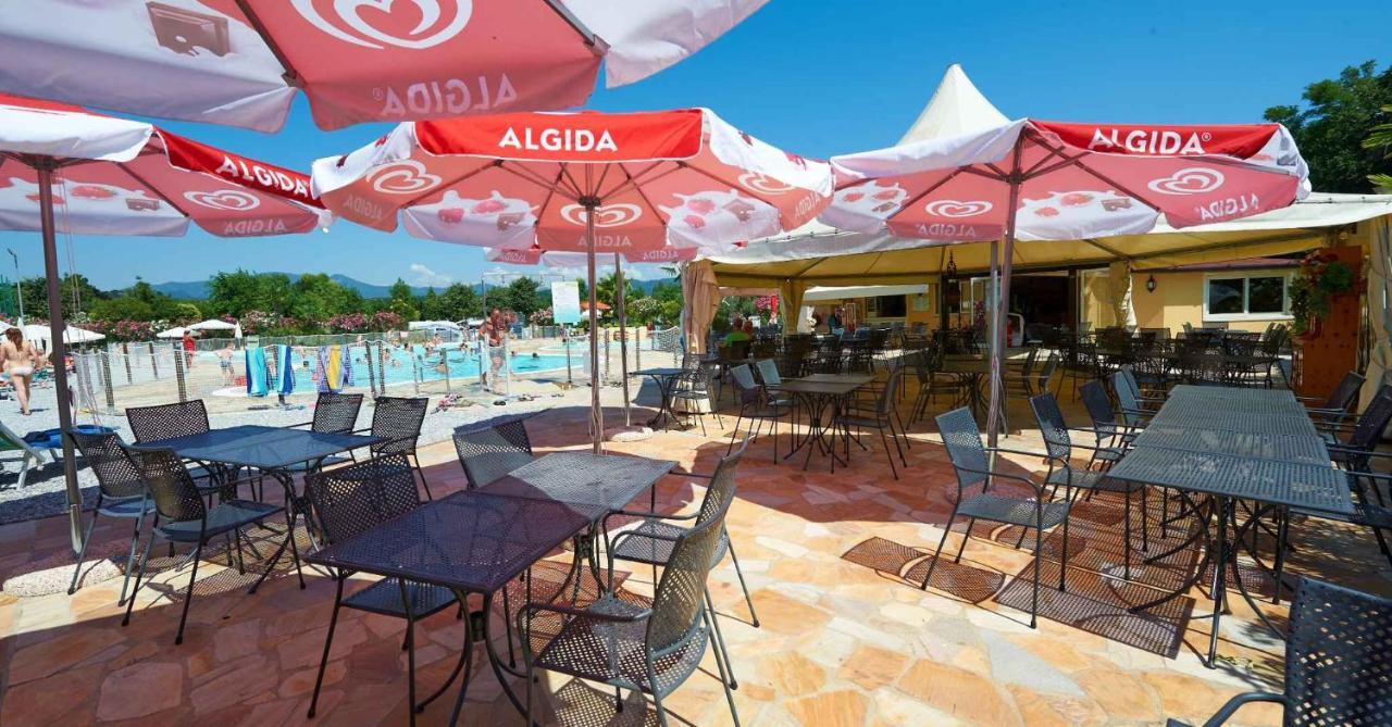 Mobilehomes In Pieve Vecchia - Norditalienische Seen 22044 Manerba del Garda Exterior foto