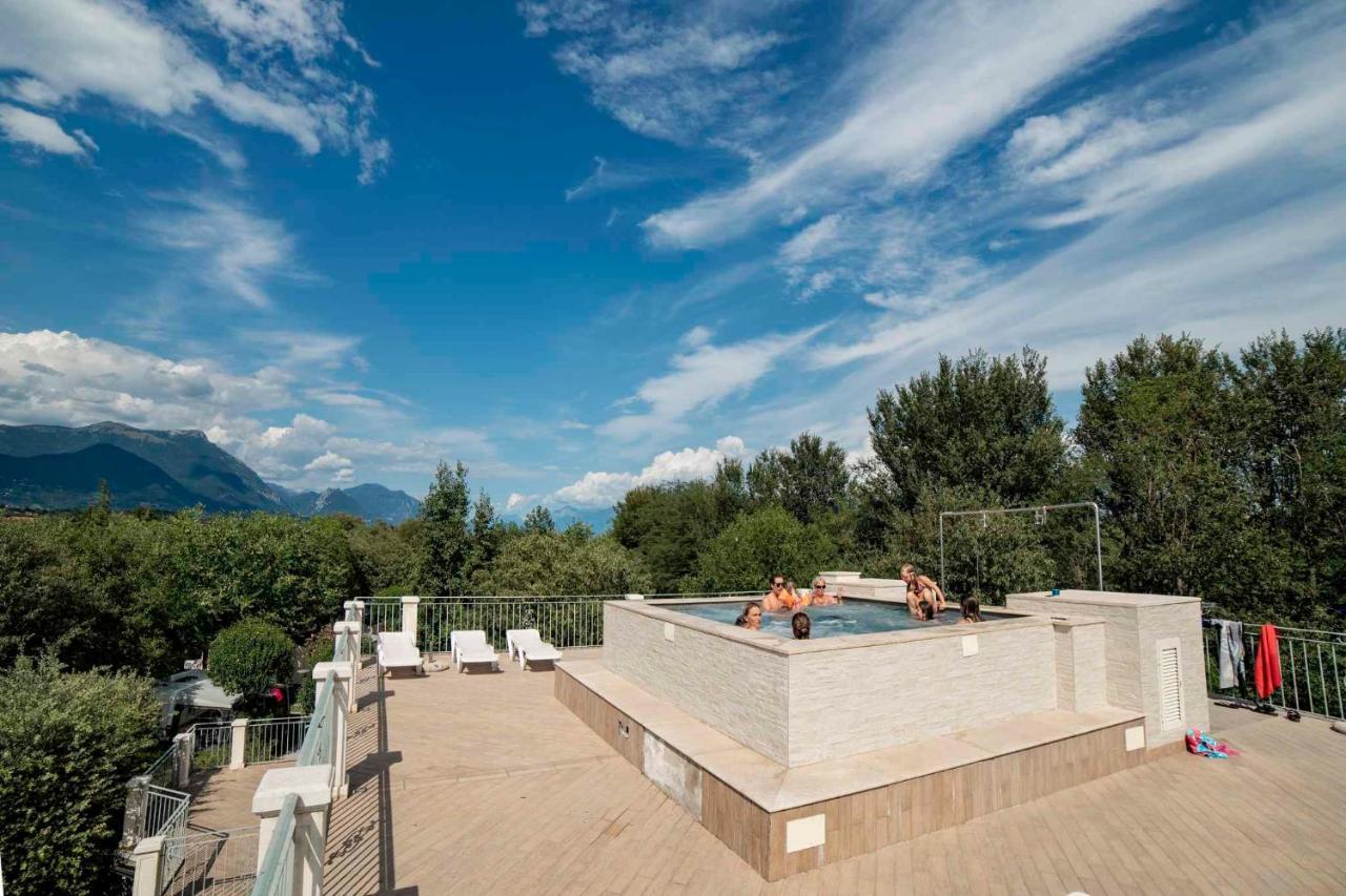Mobilehomes In Pieve Vecchia - Norditalienische Seen 22044 Manerba del Garda Exterior foto