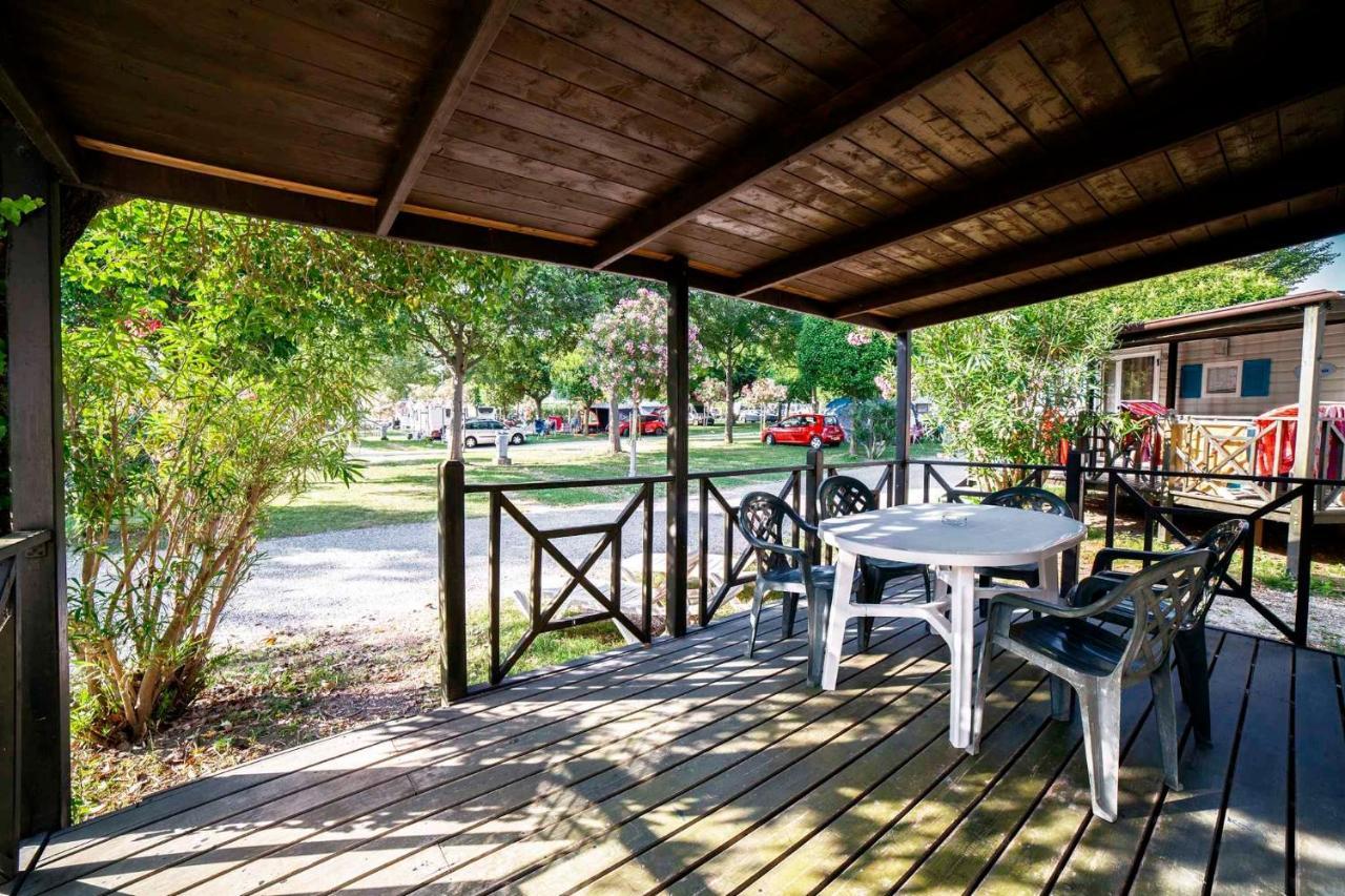 Mobilehomes In Pieve Vecchia - Norditalienische Seen 22044 Manerba del Garda Exterior foto
